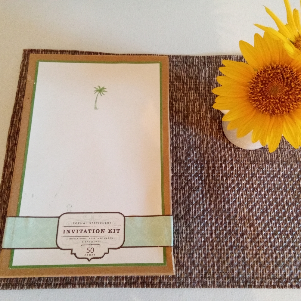 NIB Simple Tropical Palm Invitation Set 🌴 Invites Response Cards Envelopes Kit